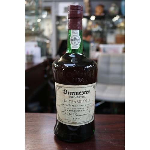 131 - Burmester 10 Year Old Vinho de Porto  Envelhecido em Casco bottled in 1989, imported by Barwell & Jo... 