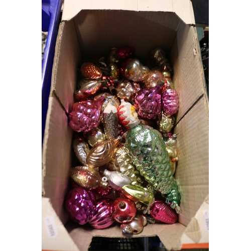 334 - Box of assorted 1950s Glass Christmas decorations