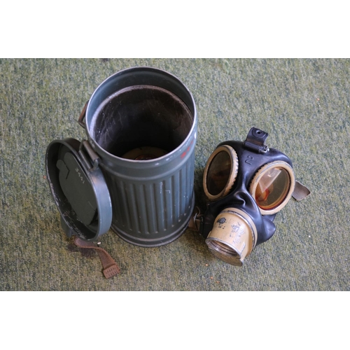 390 - WW2 German Gas Mask in Tin FE42