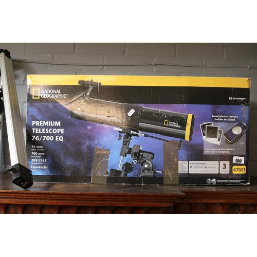 400 - Boxed National Geographic Premium Telescope 76/700 EQ