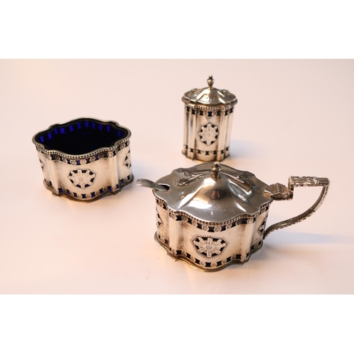 495 - Good quality Silver 3 Piece Cruet set of pierced decoration Birmingham 1972. 226g total weight