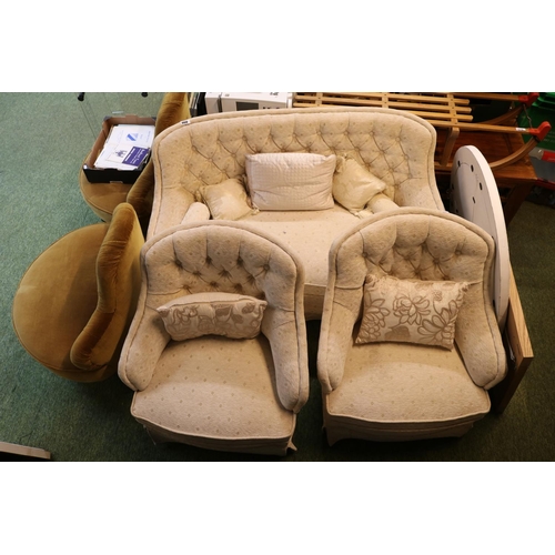 660 - Upholstered Boudoir button back 3 Piece sofa suite