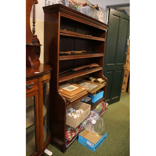 664 - 19thC Mahogany waterfall bookcase 5 shelves