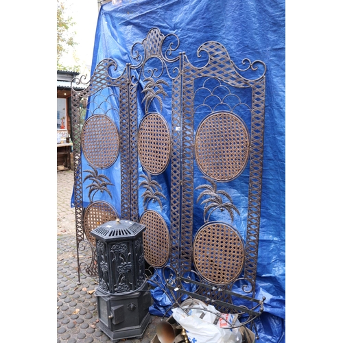 716 - 3 Fold Metal Pierced Screen with curved and cruciform design