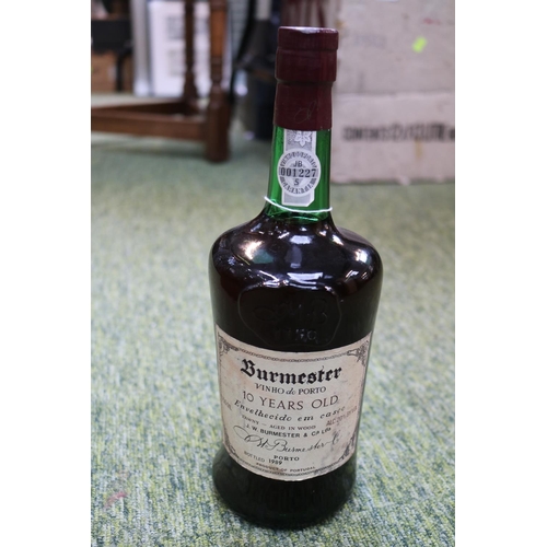 107 - Burmester 10 Year Old Vinho de Porto  Envelhecido em Casco bottled in 1989, imported by Barwell & Jo... 