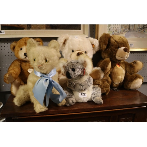 122 - Collection of Teddy bears to include Steiff paddy, TY, Classic Petsy Bear etc