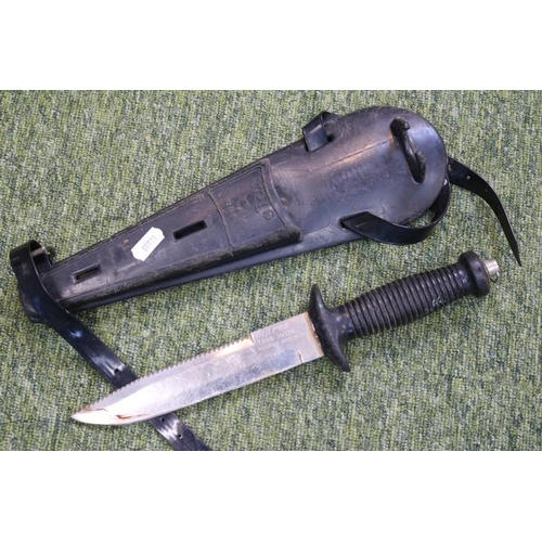 123 - Mares Tris-Inox Italian diving knife with Plastic Scabbard