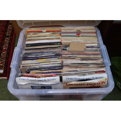 39 - Large collection of assorted Vinyl Singles to include Michael Jackson, Billy Idol, Ultravox etc (3 T... 