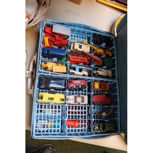 231 - Matchbox Collectors Case 41 with vehicles and a N Gauge part set in Diorama case