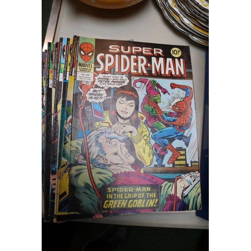 253C - Collection of 25 Marvel Super Spider-man  Comics Mainly Late 1970s