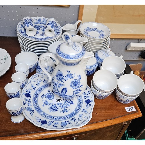 291 - Bavarian Tirschenreuth Blue and white part dinner service and a Art Deco Windsor China Tea set