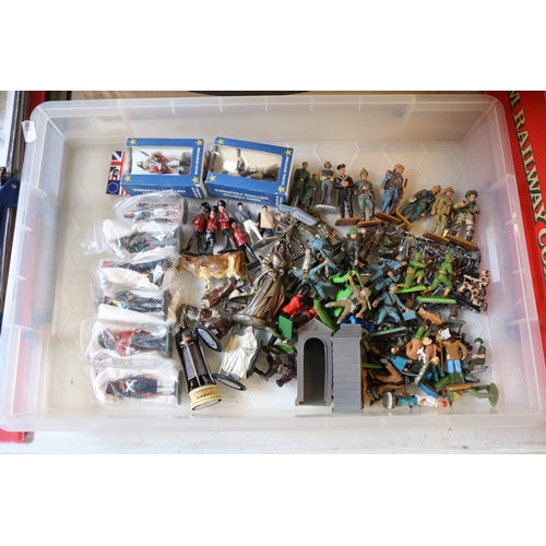 178 - Tray of Military Die Cast Vehicles and a Tray of Cold Painted Lead and other figures to include Del ... 