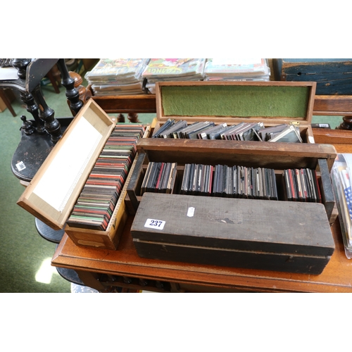237 - Collection of assorted Magic Lantern slides to include Religious, Comical etc.