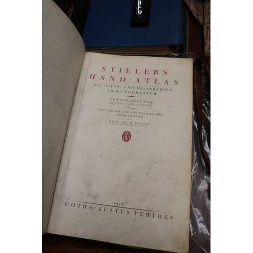203 - Stielers Han-Atlas dated 1925 Published by Gotha: Justus Perthes