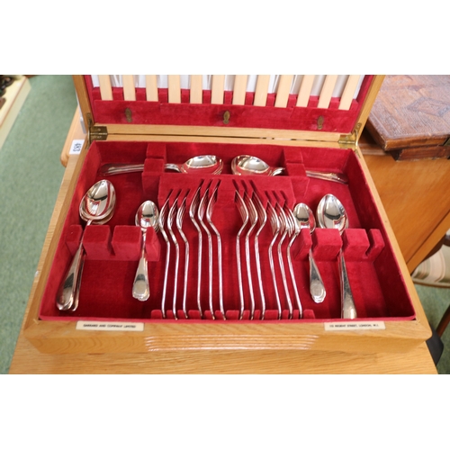 213 - Garrard & Company Silver plated Canteen of Cutlery in Oak Case