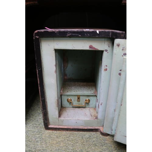 225 - J & E Bates & Sons of Wolverhampton Safe with Key