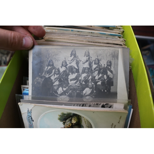 60 - Box of assorted Topographical postcards
