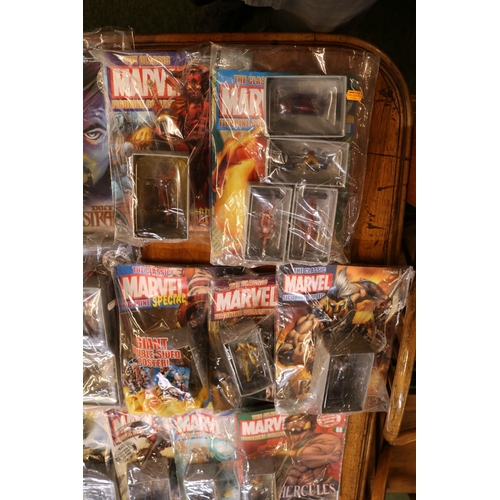 325 - Large Collection of The Classic Marvel Figurine collection to ...