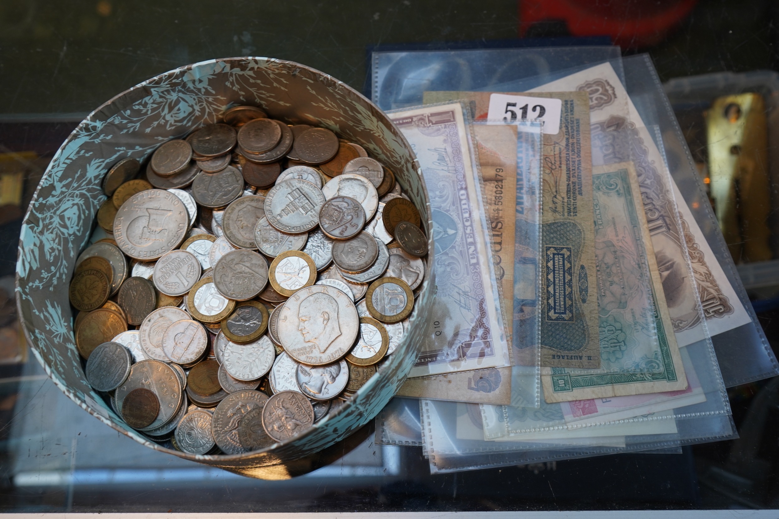Large collection of assorted World Coins and assorted Bank Notes