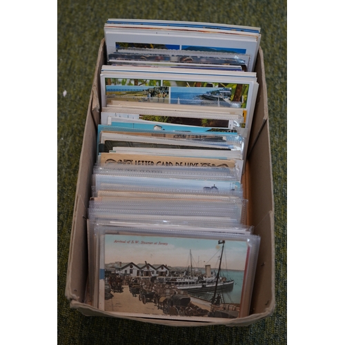 100 - Shoebox of assorted Topographical postcards