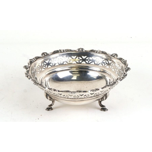 165 - A pierced silver bowl, retailed by Tiffany & Co., Sheffield 1923 and makers mark for Hawksworth Eyre... 