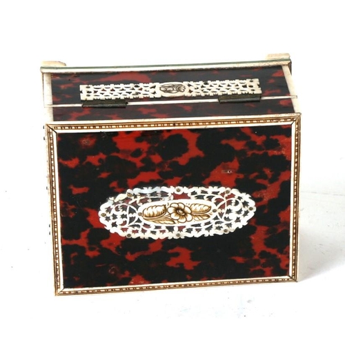 439 - A Anglo Indian faux tortoiseshell and ivory box with sandalwood interior, Vizagapatam, 12cm (4.75 in... 