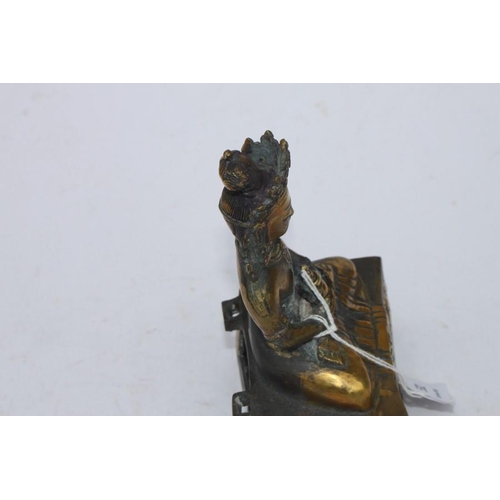 496 - A Chinese bronze figure of a seated Buddha in meditation, 16cms (6.25ins) high.