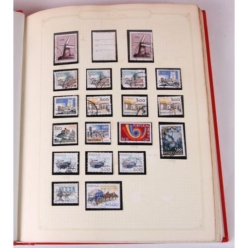 81 - An extensive World stamp collection from the 19th century to the present day, loose housed in twenty... 