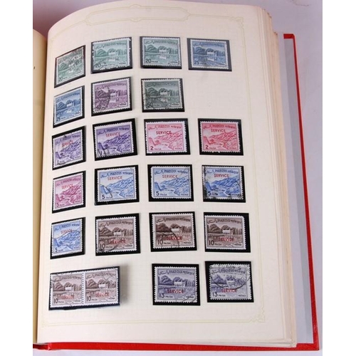 81 - An extensive World stamp collection from the 19th century to the present day, loose housed in twenty... 