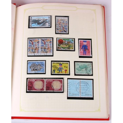 81 - An extensive World stamp collection from the 19th century to the present day, loose housed in twenty... 