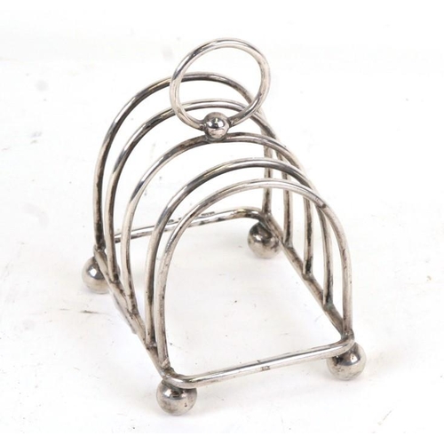 955 - A Victorian four-division silver toast rack, Birmingham 1891, weight 87g.