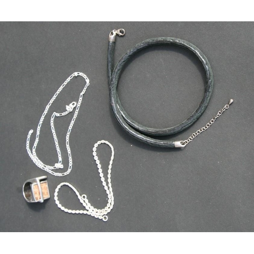 991 - A silver necklace; together with other similar jewellery.