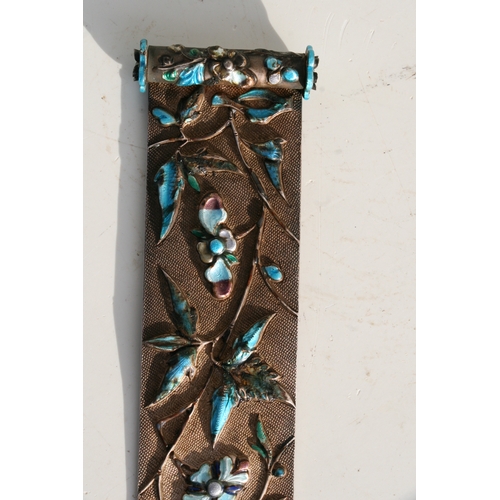 549 - A Chinese silver and enamel hair ornament slide of embossed leaf and flower design with maker's mark... 