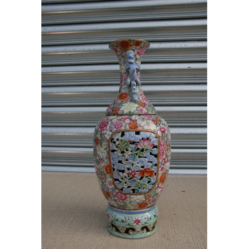 506 - A Chinese Republic millefiore reticulated vase with red Qinglong seal mark to the underside, 35cms (... 