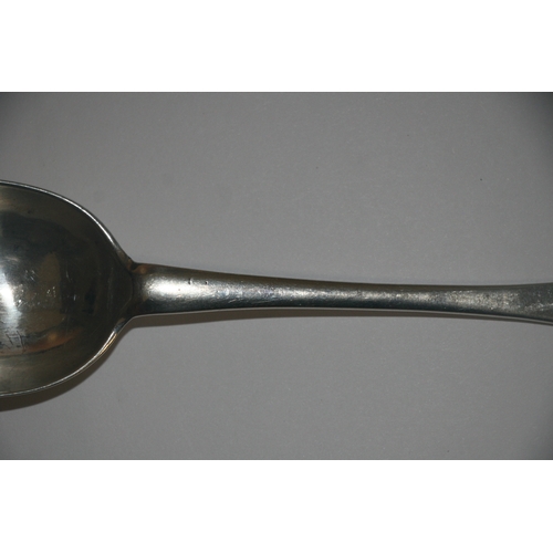 981 - An 18th century silver table spoon, Edinburgh 1716 and makers mark for Charles Blair. 20cm (8 ins) l... 