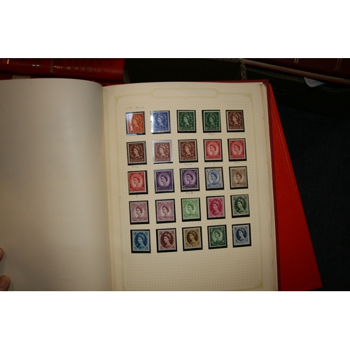 71 - A large collection of Great Britain definitive and cumulative stamps from 1951 to the present day, h... 