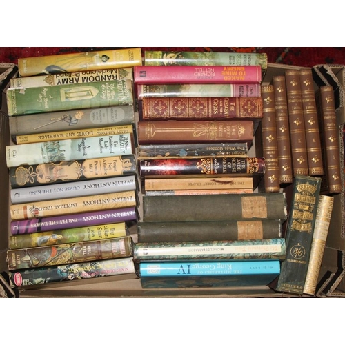 106 - A large quantity of reference books of various subjects including Travel, Literature, Gardening, Art... 