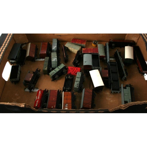 67 - A quantity of Hornby Dublo coaches, wagons, restaurant car and other similar.