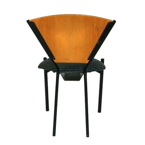 670 - A set of eight 20th century Italian design chairs with fan shaped plywood backs ad upholstered seats... 