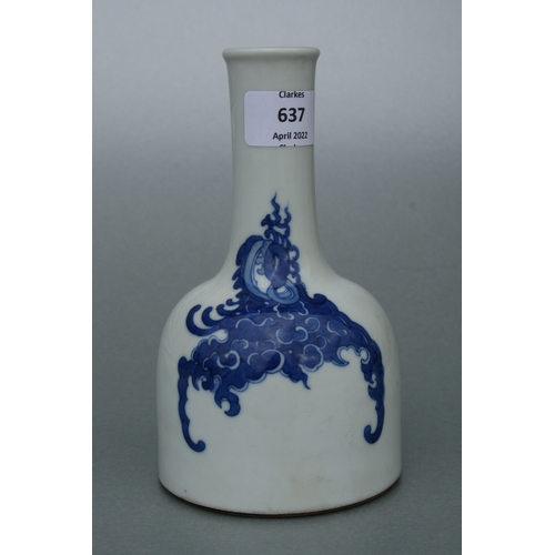 637 - A Chinese blue & white vase of mallet form, six character blue mark to the underside, on a hardwood ... 