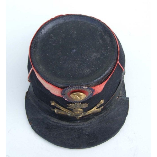 140 - American Civil War Era (circa 1860) Artillery Shako, bears French military uniform / hatters label '... 