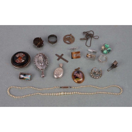 760 - A Victorian circular agate brooch; together with a faux pearl necklace and other silver items of jew... 