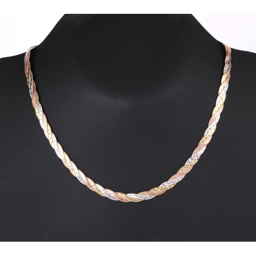 770 - A 9ct tri-gold necklace, 43cms long, 12.2g.