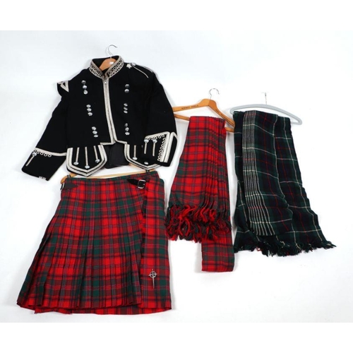 113 - A Gordon Highlanders tartan bandsman uniform and other similar items.