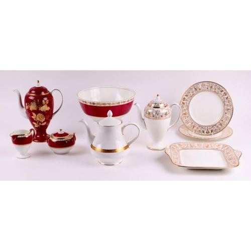 288 - Assorted Wedgwood Florentine Arras green cups and saucers and Florentine gold coffee pot and other i... 