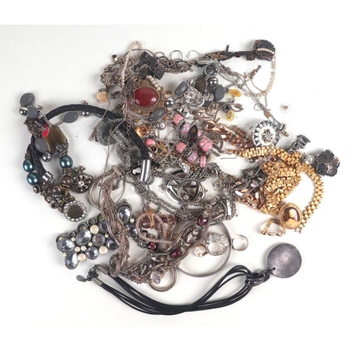 506 - A quantity of costume jewellery to include necklaces, earrings and similar items.