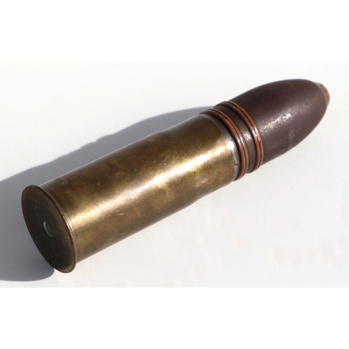 68 - A complete inert WW1 artillery shell dated 1.18 (for January 1918) 17cms (6.75ins) high