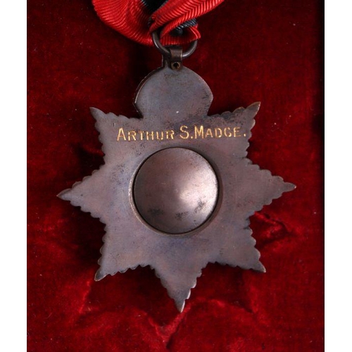 1533 - A George V Imperial Service Order awarded to Arthur S Madge, by Elkington, in its original fitted ca... 