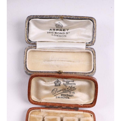 418 - A collection of vintage leather jewellery boxes to include examples by Asprey, Garrard and Carringto... 