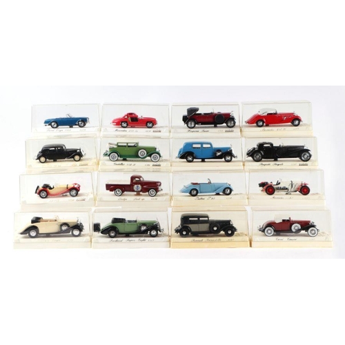 173 - A small collection of Solido 1/43 scale diecast vehicles to include Bugatti Royale 4036, Packard Sup... 